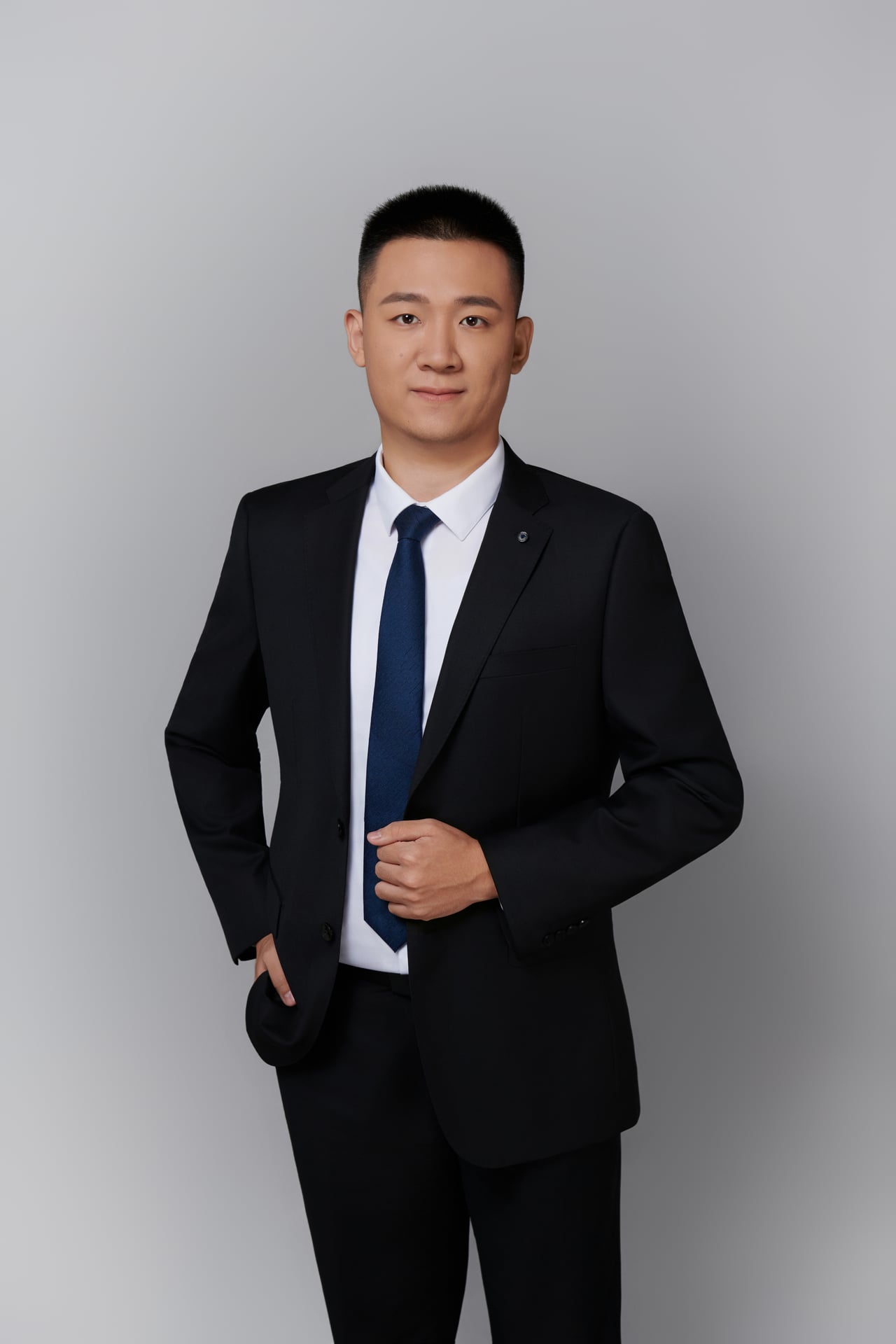 李旭